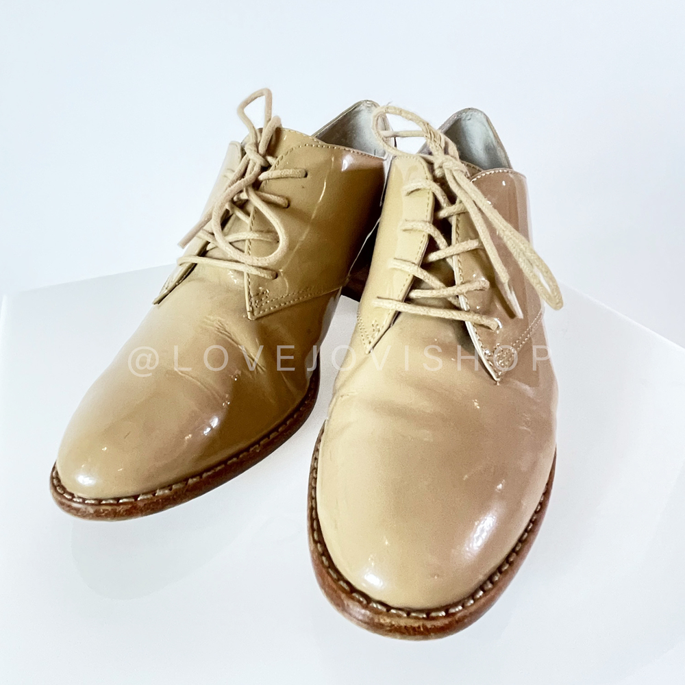 Academia | Louise et Cie Oxfords | Camel Patent Leather | Collegiate Prep - Picture 6 of 9